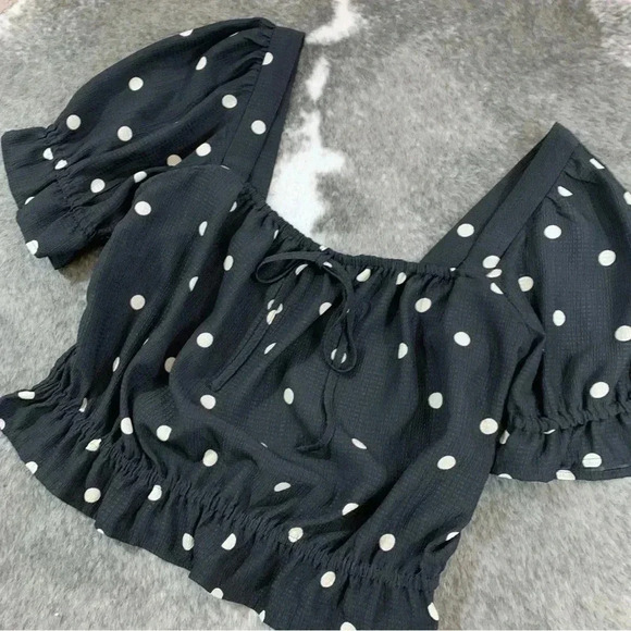 Polka Dot Puff Sleeve Top - Picture 5 of 11